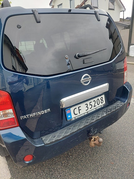 Nissan Pathfinder 17 of 28