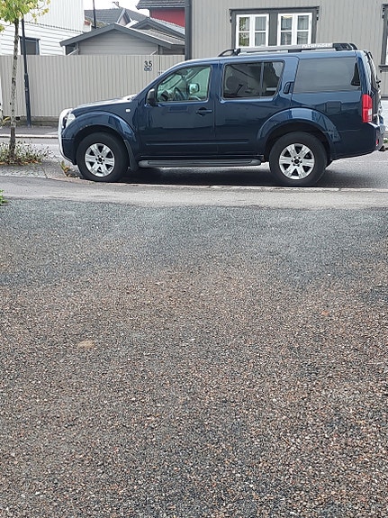Nissan Pathfinder 13 of 28
