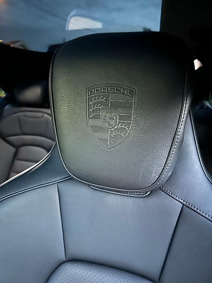 Porsche Taycan 18 of 24