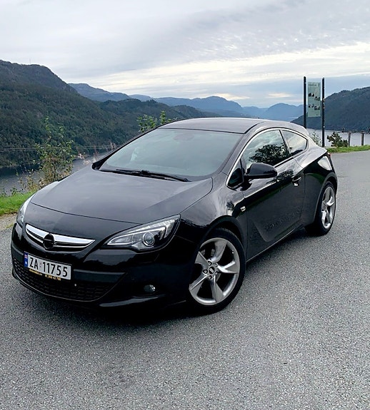 Opel Astra 2 of 12