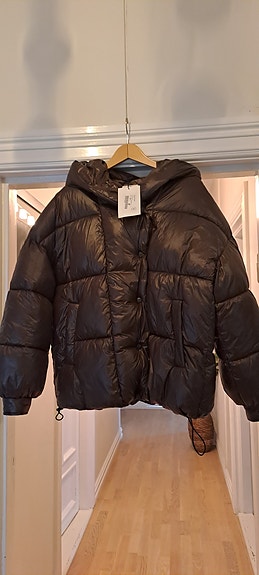Product image 1 of 9
