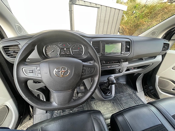 Toyota Proace 8 of 25