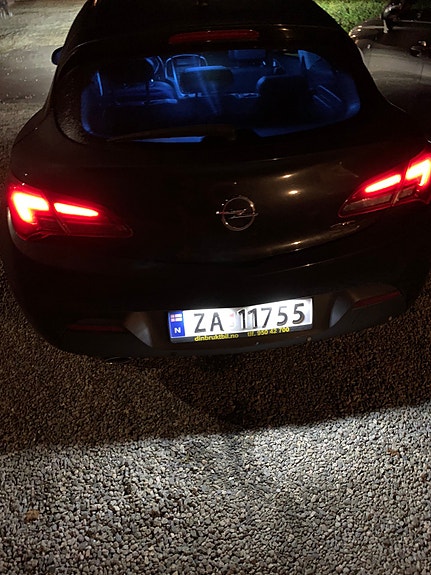 Opel Astra 8 of 12