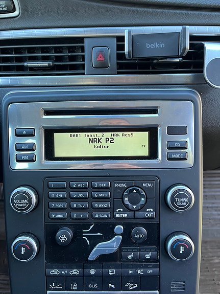 Volvo XC70 17 of 30