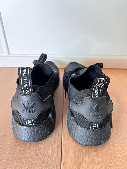 adidas gazelle silver green womens Adidas NMD R1 Japan Triple Black