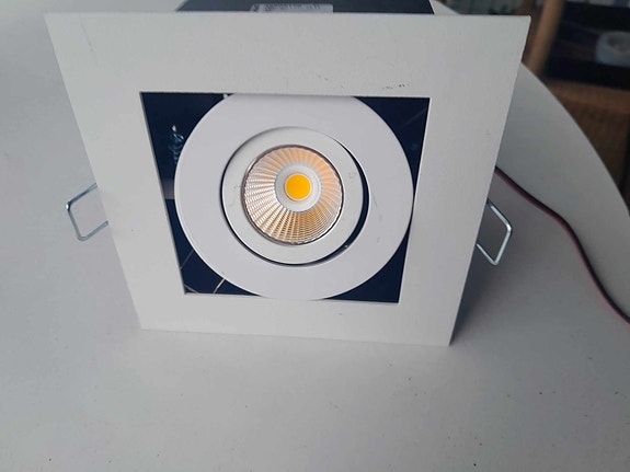 Product image 1 of 8