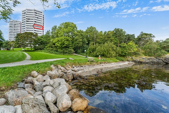 EiendomsMegler 1 v/Fredrik Bugge Aase har gleden av å presentere Rosenli 17.