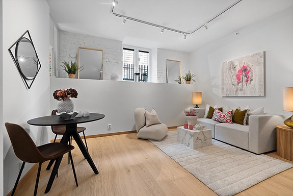 Velkommen til Observatoriegata 12 - en lys og innbydende selveier med svært sentral og stille beliggenhet.