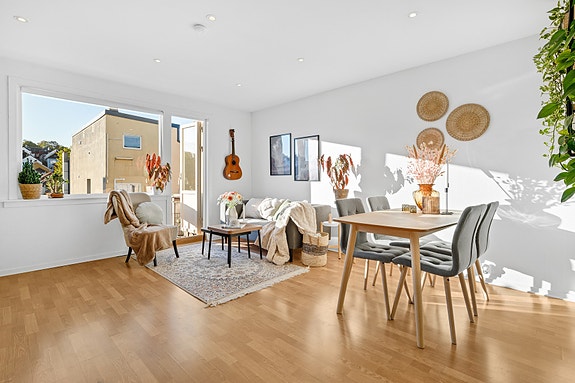 EiendomsMegler1 ved Markus Tangvik har gleden av å presentere en delikat 2-roms leilighet i Innherredsveien 11 på Solsiden.