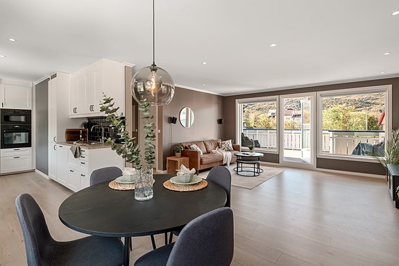 Partners eiendomsmegling v/Stian Sletten har gleden av å presentere Eikhaugen 77!