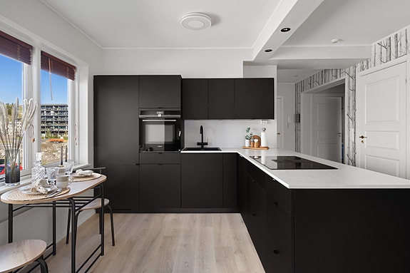 Velkommen til Balsfjordvinden 14 -Stilfull 3-roms endeleilighet presentert av Inger Alette Eira