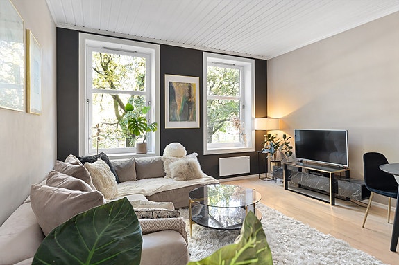 Velkommen til Maridalsveien 39B - En lys og innbydende 2-roms selveierleilighet med populær beliggenhet midt på Alexander Kiellands plass!