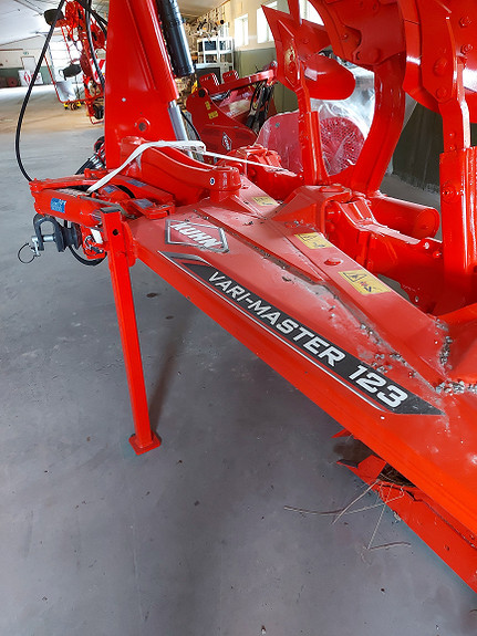 Kuhn Varimaster 123 - 4E 2021, kr 205 000,-