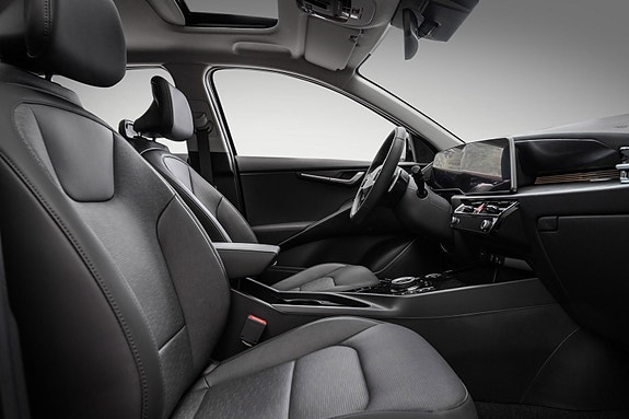 Kia Niro 3 of 5
