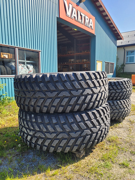 Nokian TRI2 med pigg