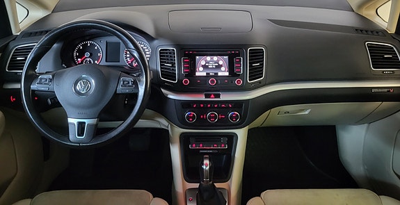 Volkswagen Sharan 9 of 30
