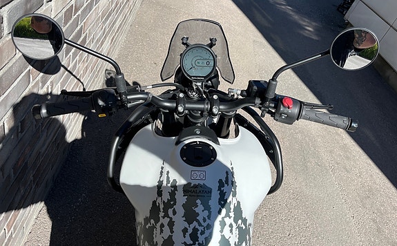 Royal Enfield Himalayan 452 5 of 5