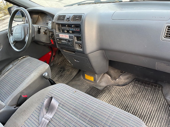 Toyota HiAce 14 of 26