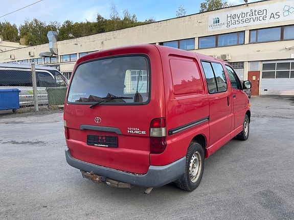 Toyota HiAce 5 of 26