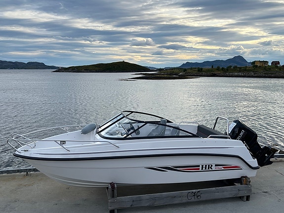 HR 555 BR  med Suzuki DF140, FANTASTISK Familiecruiser!