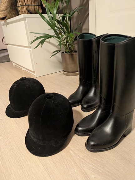 Product image 1 of 4