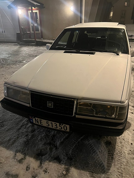 Volvo 740 4 of 19