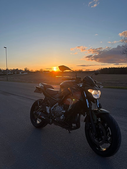 Kawasaki Z650 3 of 7