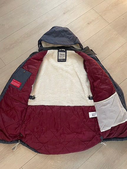 Product image 1 of 6