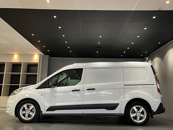 Ford Transit Connect 4 of 24