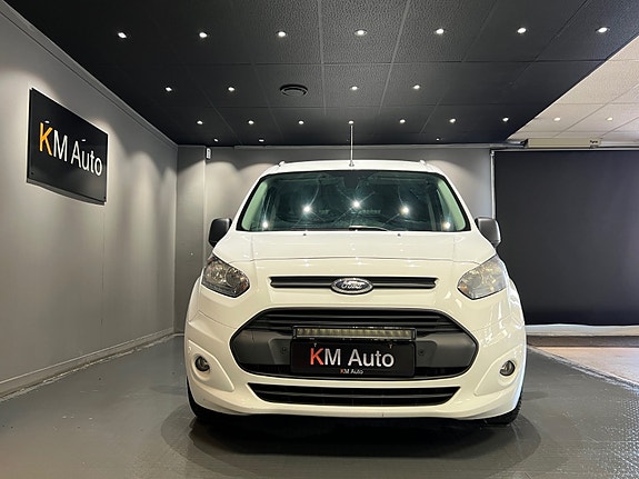 Ford Transit Connect 2 of 24
