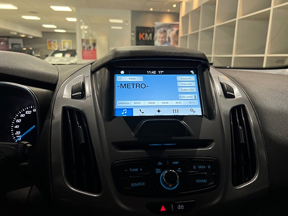 Ford Transit Connect 16 of 24