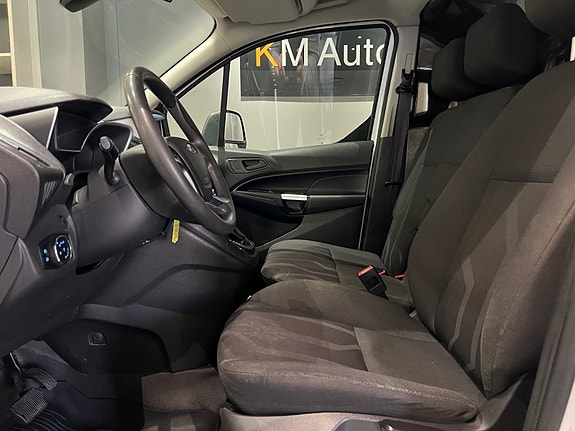 Ford Transit Connect 9 of 24