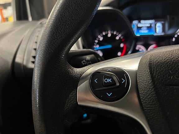 Ford Transit Connect 11 of 24