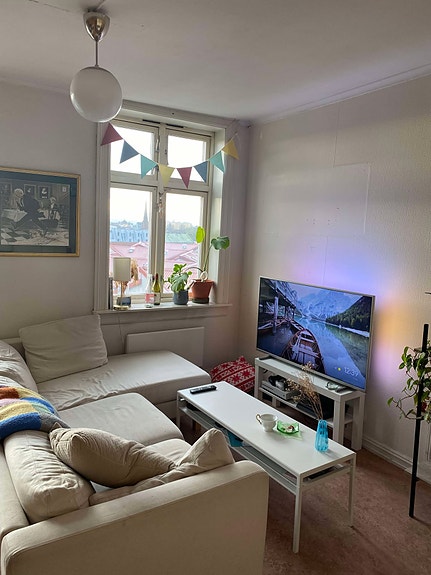 Fellesareal lyst trivelig med utsikt