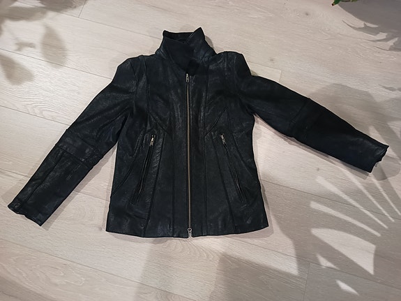Product image 1 of 10