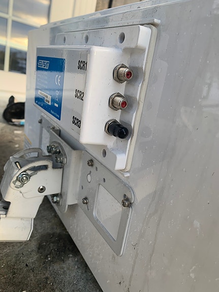 Product image 1 of 6