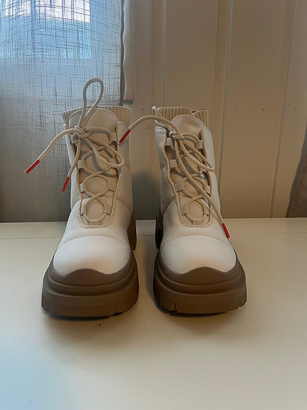 Product image 1 of 7