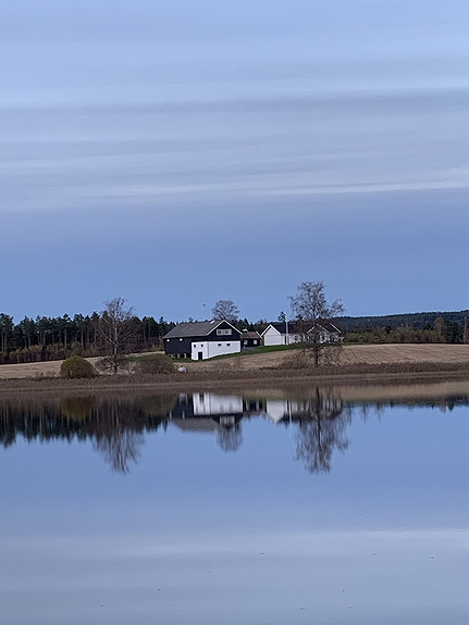 Klinikken ligger idyllisk til i naturskjønne omgivelser