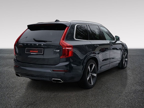 Volvo XC90 8 of 30