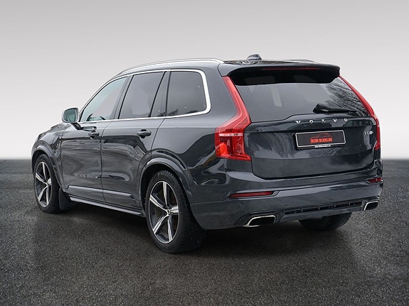 Volvo XC90 6 of 30