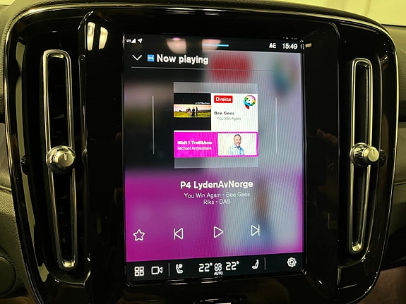 Volvo XC40 15 of 24