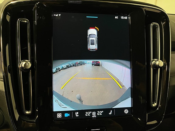 Volvo XC40 18 of 24