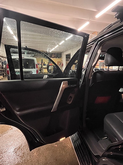 Toyota Land Cruiser 15 of 30