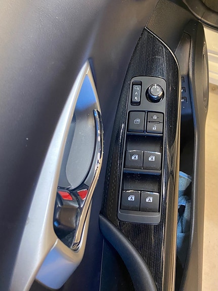 Toyota Mirai 16 of 30