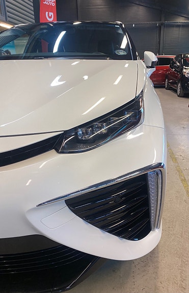 Toyota Mirai 8 of 30