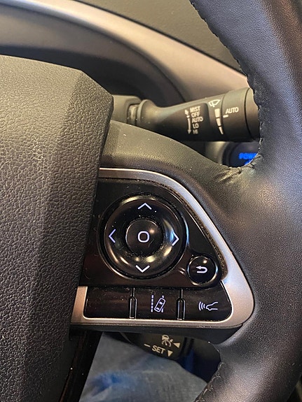 Toyota Mirai 28 of 30