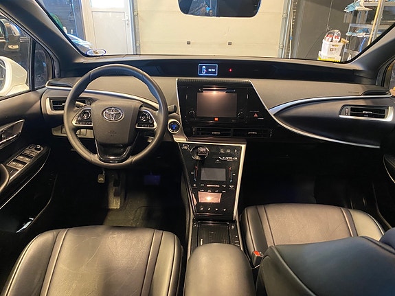 Toyota Mirai 30 of 30