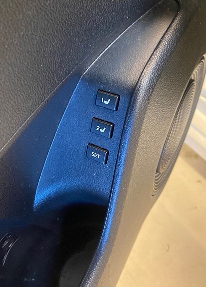 Toyota Mirai 19 of 30