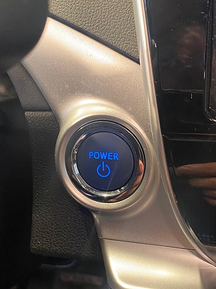 Toyota Mirai 23 of 30