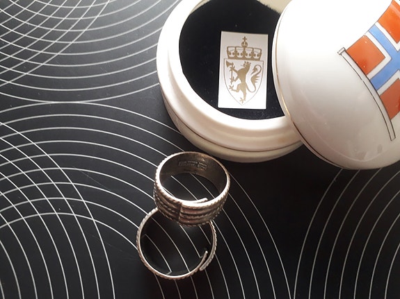Product image 3 of 6